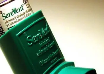 Teen asthma controller medication adherence affected by risk tolerance