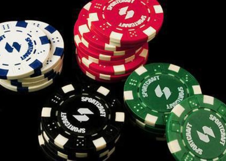Casino expansion associated with decreased childhood risk of obesity