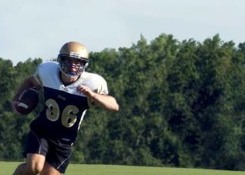 Few differences in location-stratified football-related concussions