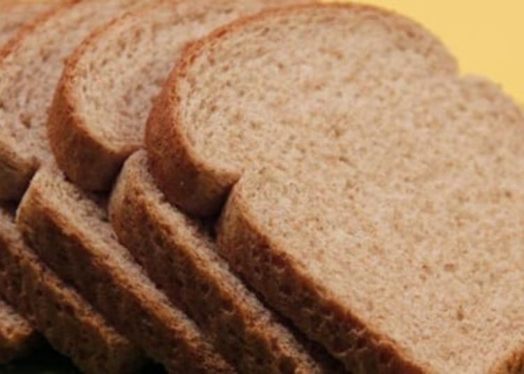 Low-carb, not low-fat, diet linked with increased weight loss