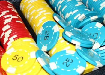 Dopamine receptor agonists may be associated with impulse control disorders