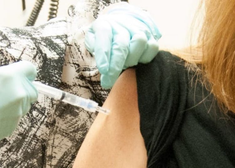 Concomitant HPV vaccine administration equivalent to staggered schedule