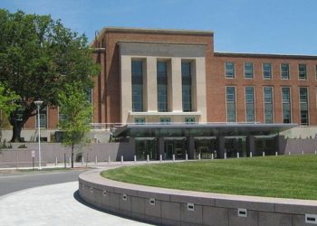 Variation noted across pre- and post-marketing studies for FDA approved devices