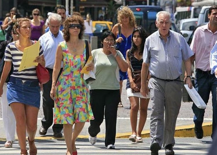 No significant improvement in older adult cognitive function with moderate physical activity