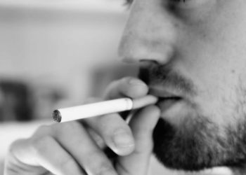 High schoolers use e-cigarettes to vaporize cannabis