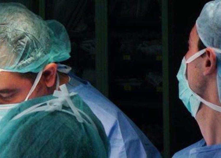 Post-surgical wound complications more common in obese ovarian cancer patients