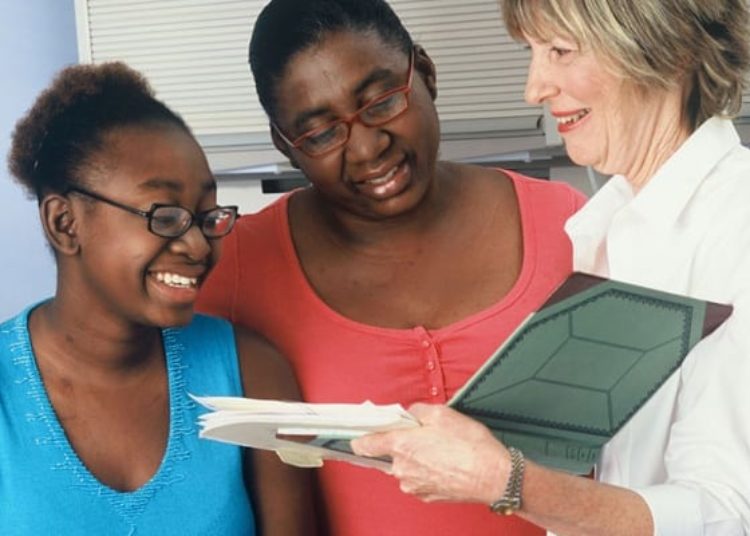 Higher parental monitoring linked to safer sex in teens