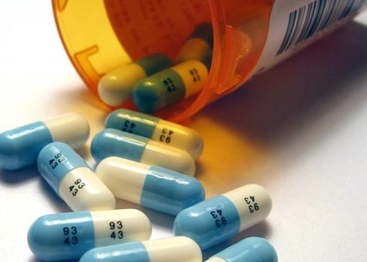 Antidepressant use associated with increased risk of subsequent mania