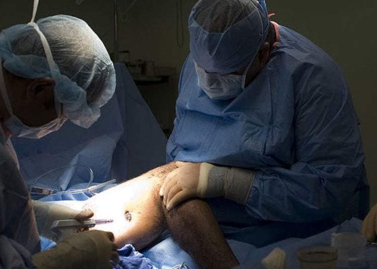 Needlestick injuries most common in first six months of residency