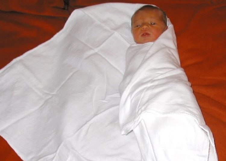 Swaddled infants at risk for developing SIDS