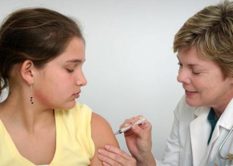 Parental immunization status associated with likelihood of vaccinating children