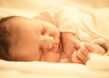Infant room-sharing associated with less nighttime sleep and unsafe sleep practices
