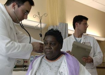 Treatment of subclinical hypothyroidism ineffective in older adults