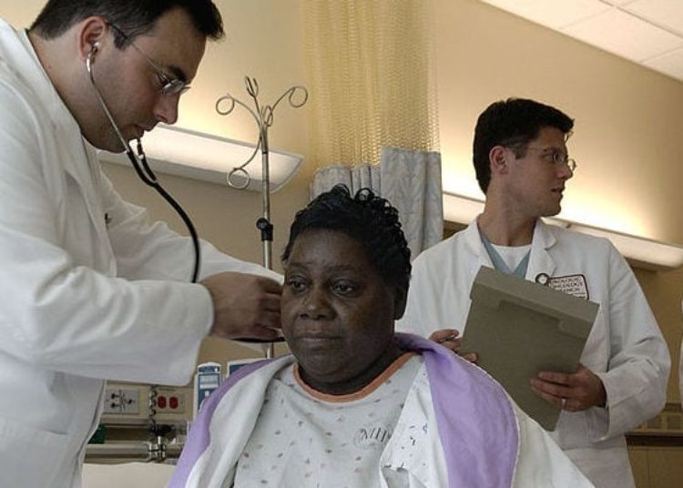 Treatment of subclinical hypothyroidism ineffective in older adults