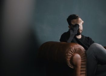 Galcanezumab reduces the frequency of episodic cluster headaches