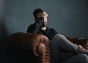 Galcanezumab reduces the frequency of episodic cluster headaches